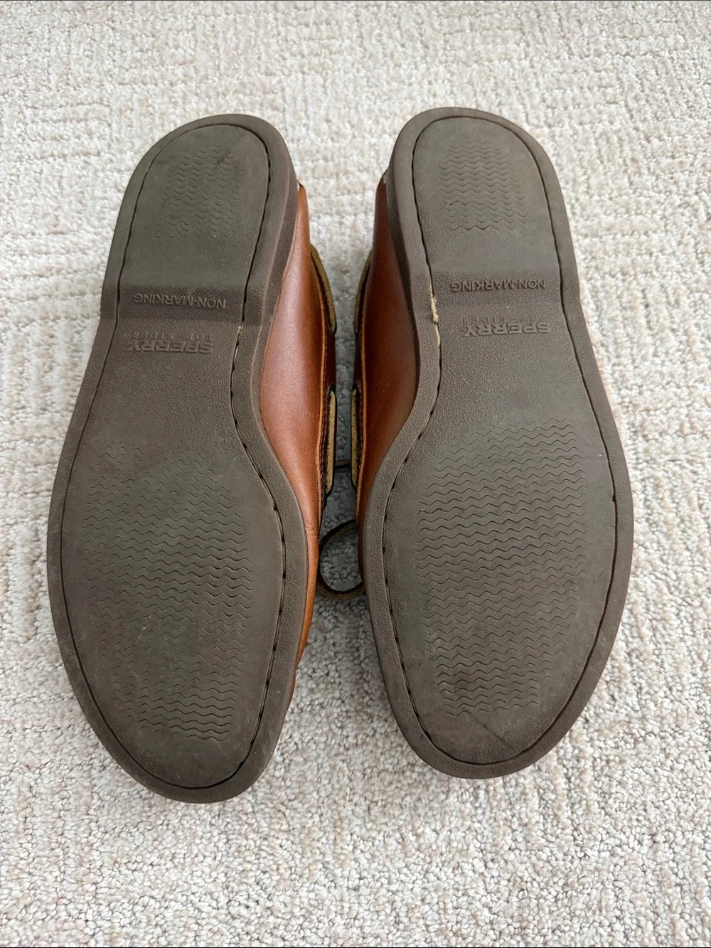 Sperry leather boat shoe - size 9
